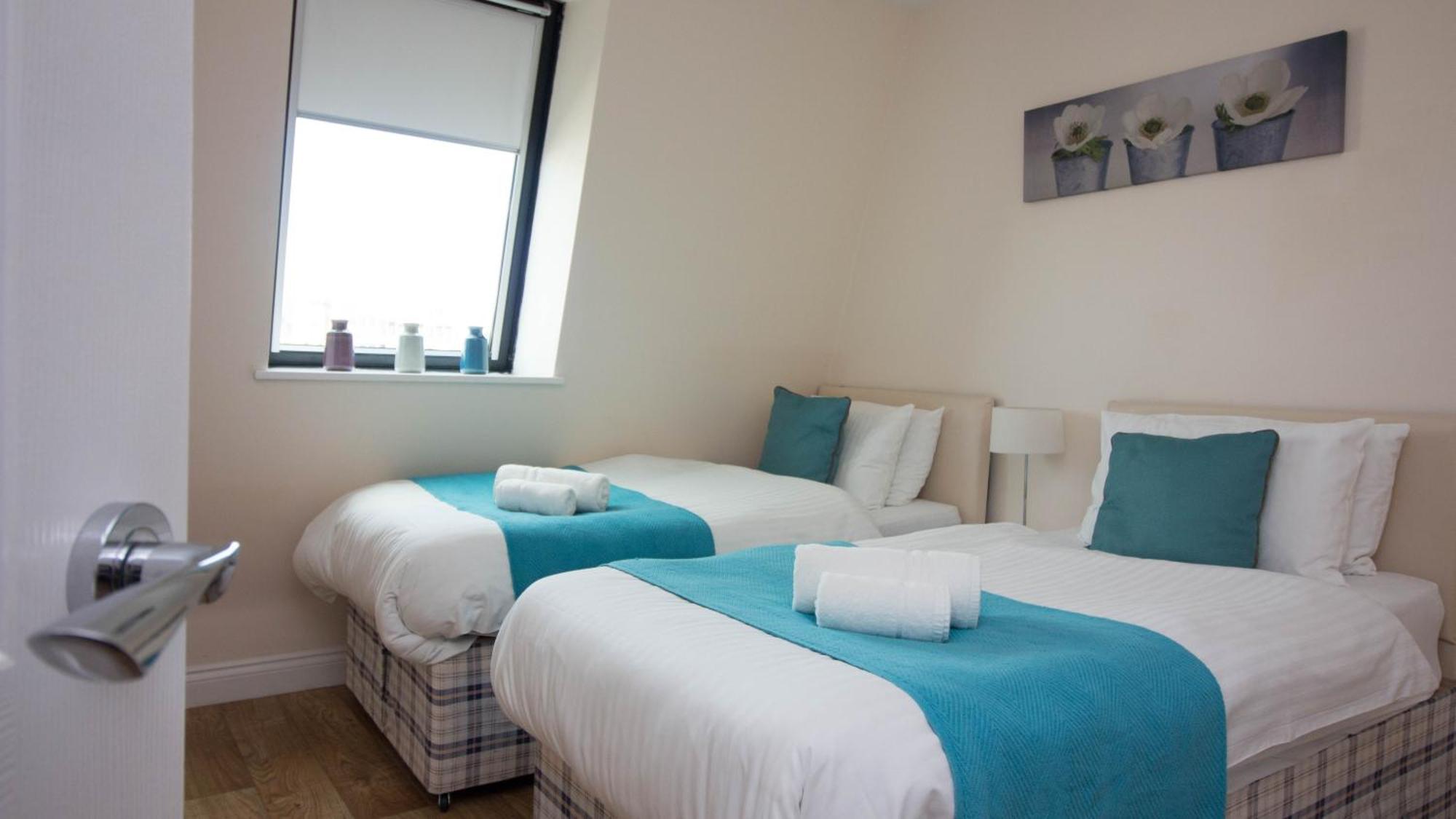 Castle Point Apartments Southampton Premier Lodge エクステリア 写真