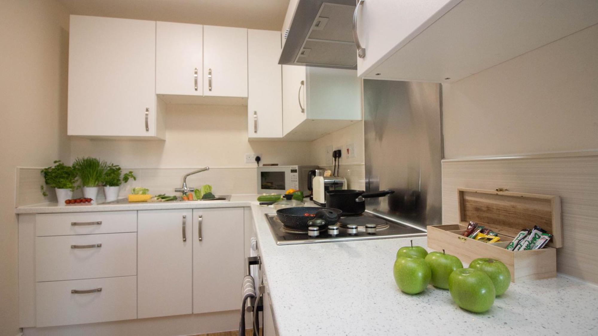 Castle Point Apartments Southampton Premier Lodge エクステリア 写真