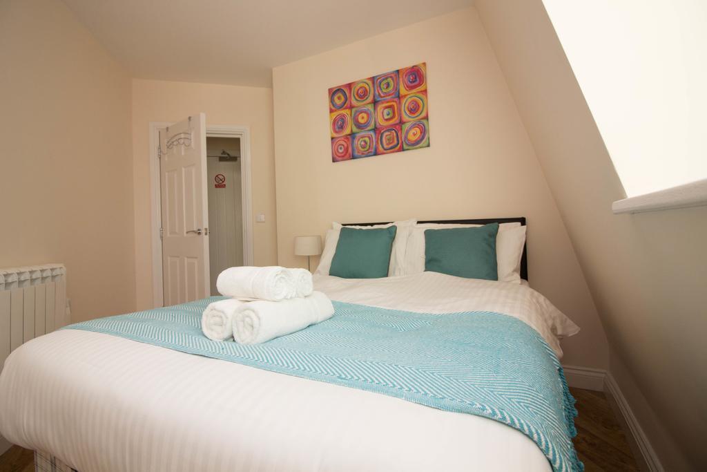 Castle Point Apartments Southampton Premier Lodge エクステリア 写真