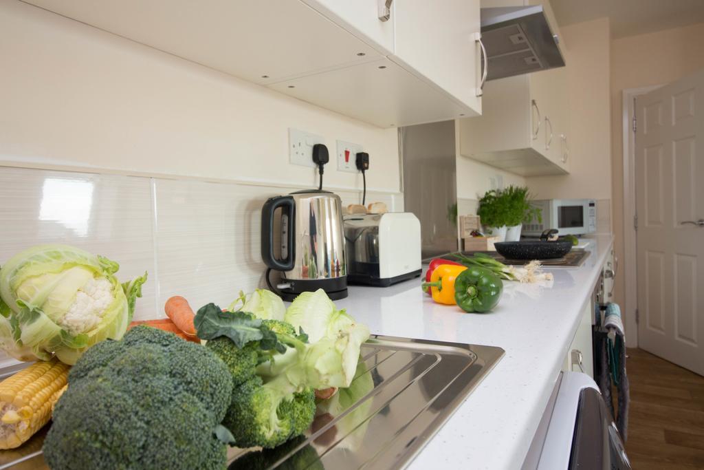 Castle Point Apartments Southampton Premier Lodge エクステリア 写真