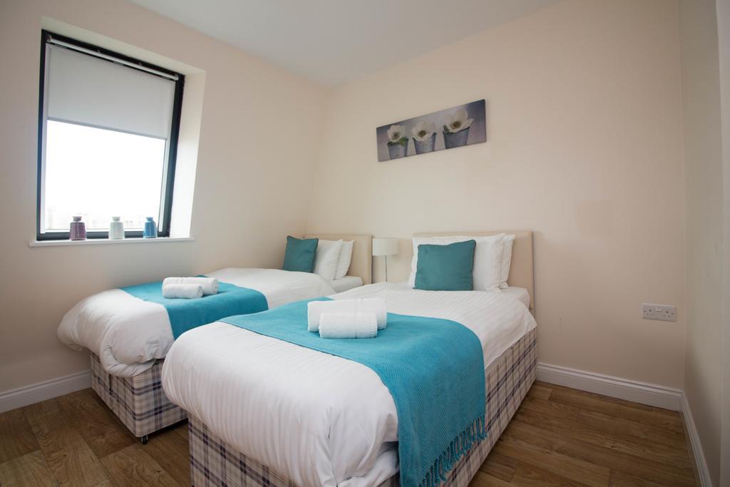 Castle Point Apartments Southampton Premier Lodge エクステリア 写真