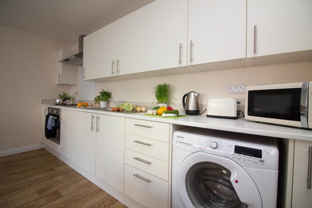 Castle Point Apartments Southampton Premier Lodge エクステリア 写真