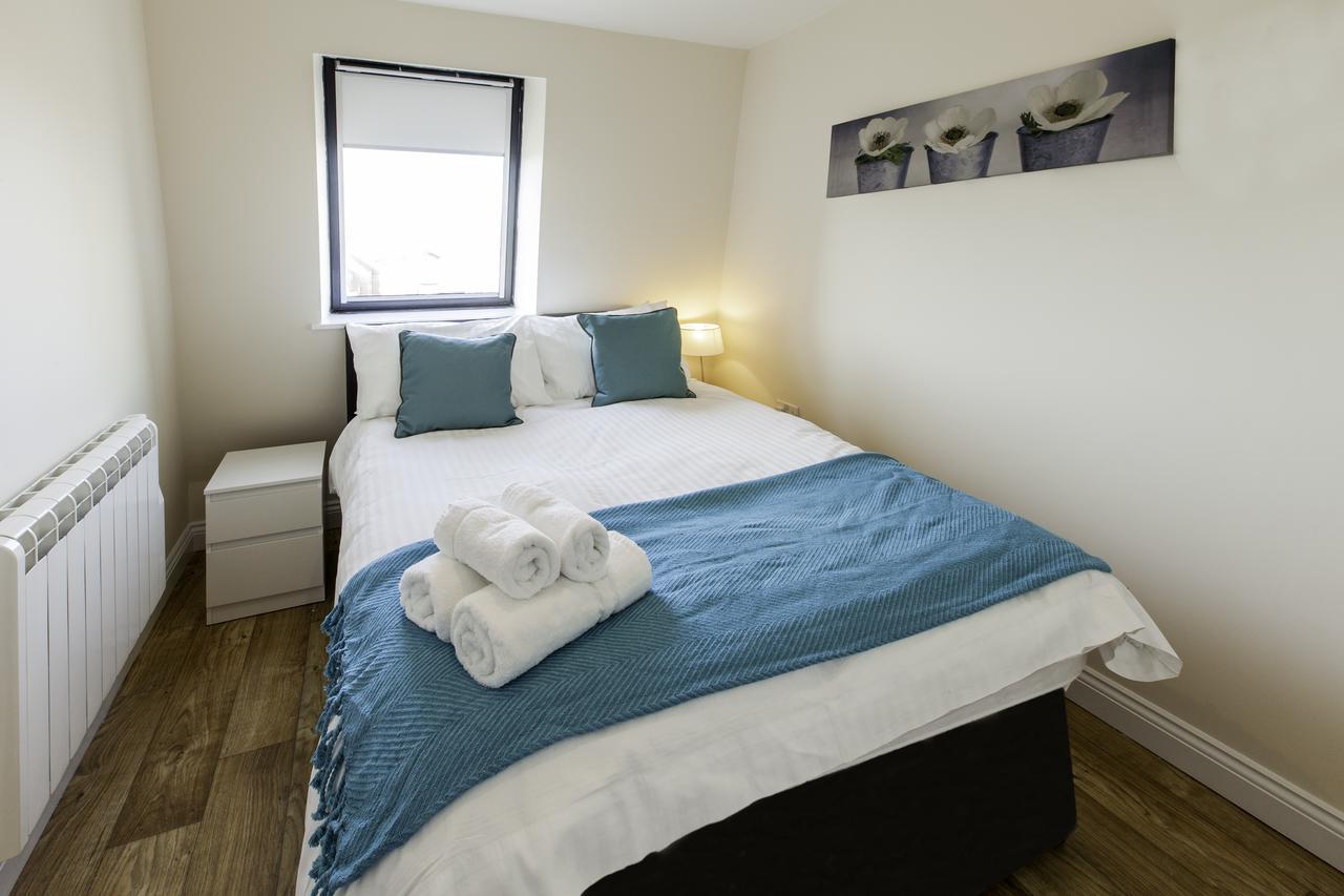 Castle Point Apartments Southampton Premier Lodge エクステリア 写真