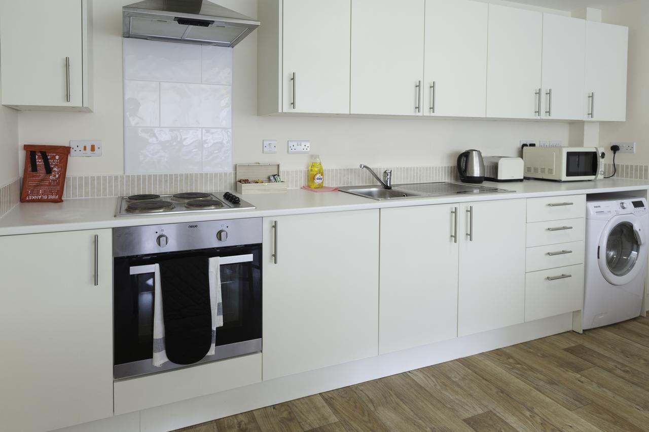 Castle Point Apartments Southampton Premier Lodge エクステリア 写真